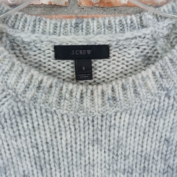 J CREW SWEATER WOMEN'S SZ S. - Picture 3 of 6